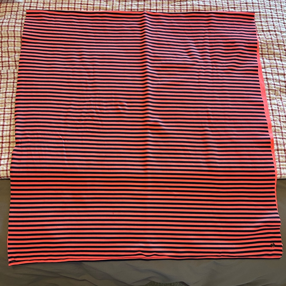 Lululemon wrap scarf
